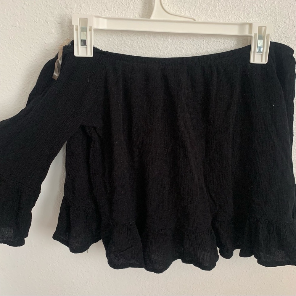 Off the Shoulder Ruffle Top - Picture 2 of 4